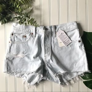 Levi’s cut off shorts
